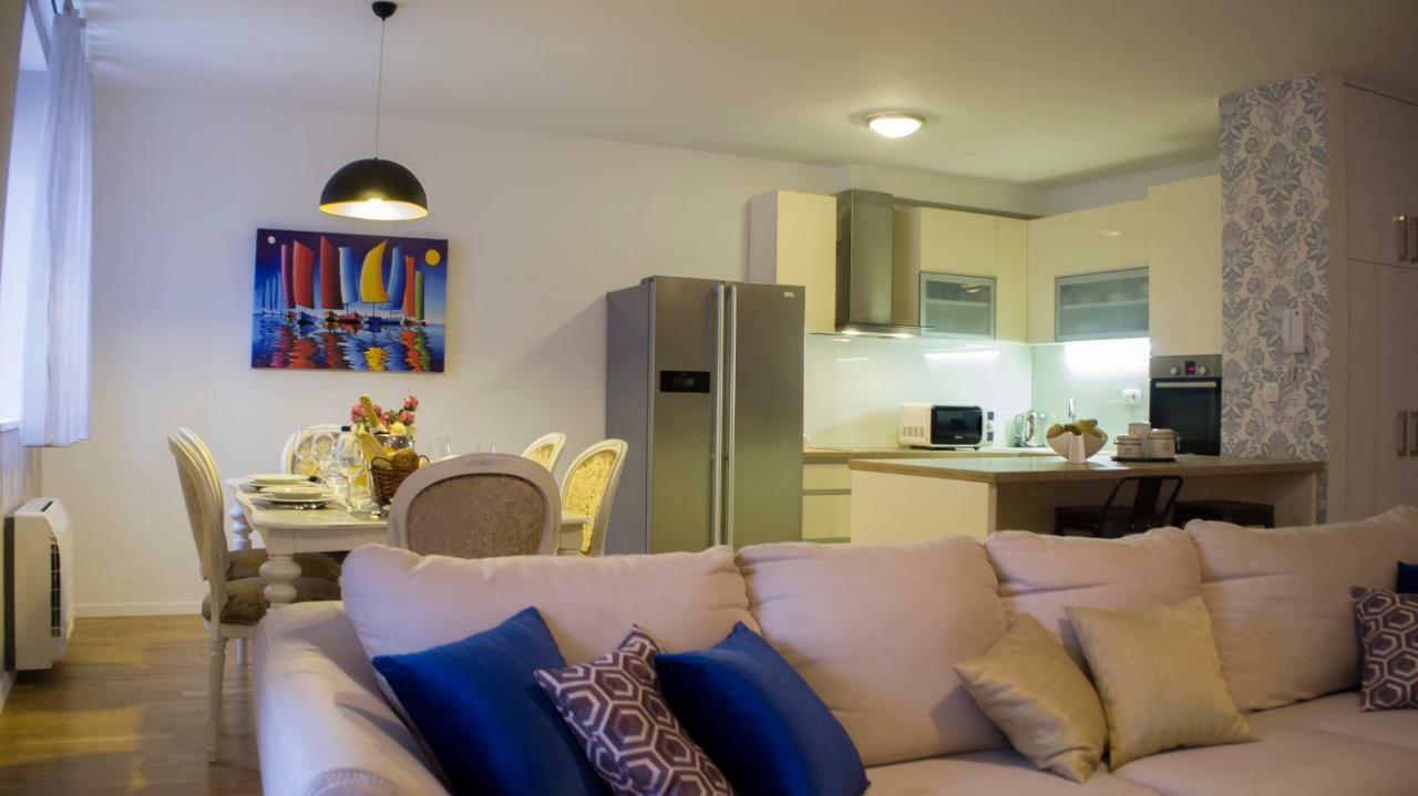 Royal Residence Chica Cure Split Exterior photo