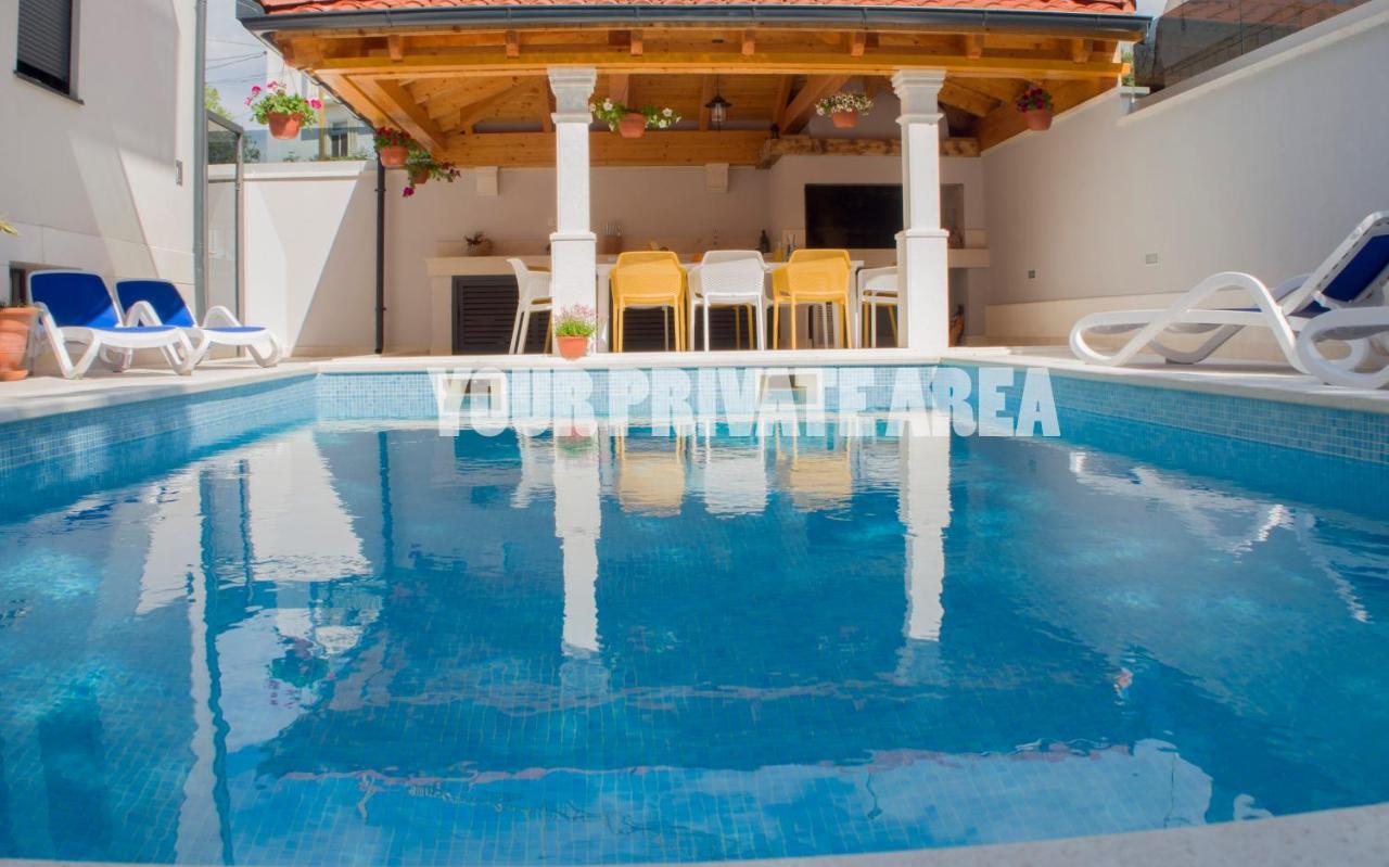 Royal Residence Chica Cure Split Exterior photo